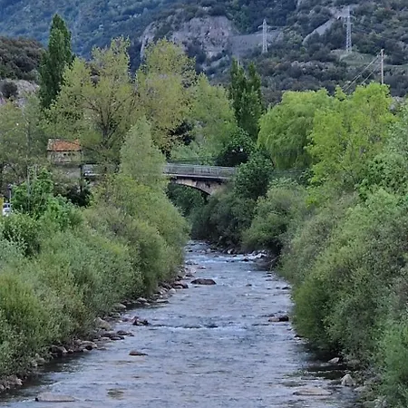 Terrazas Del Pirineo En Villanúa