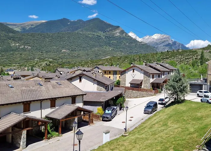 Terrazas Del Pirineo En Villanúa